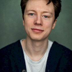 Oliver Cave